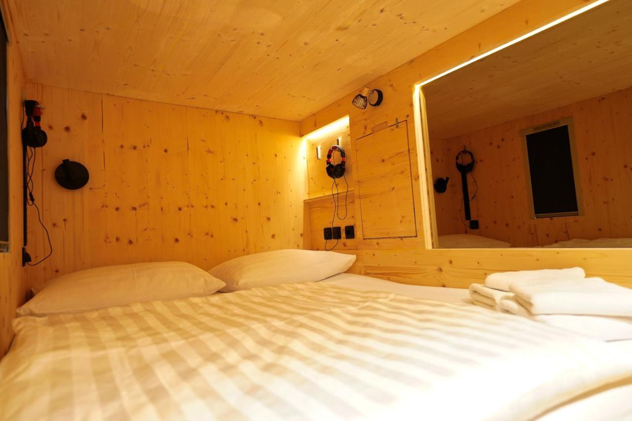 Ljubljana Capsule Hostel Eksteriør bilde