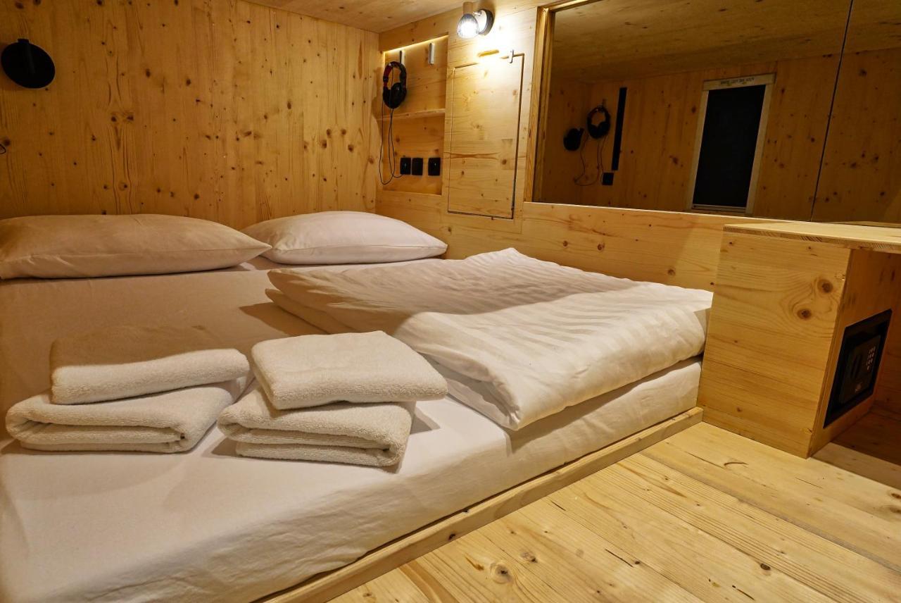 Ljubljana Capsule Hostel Eksteriør bilde